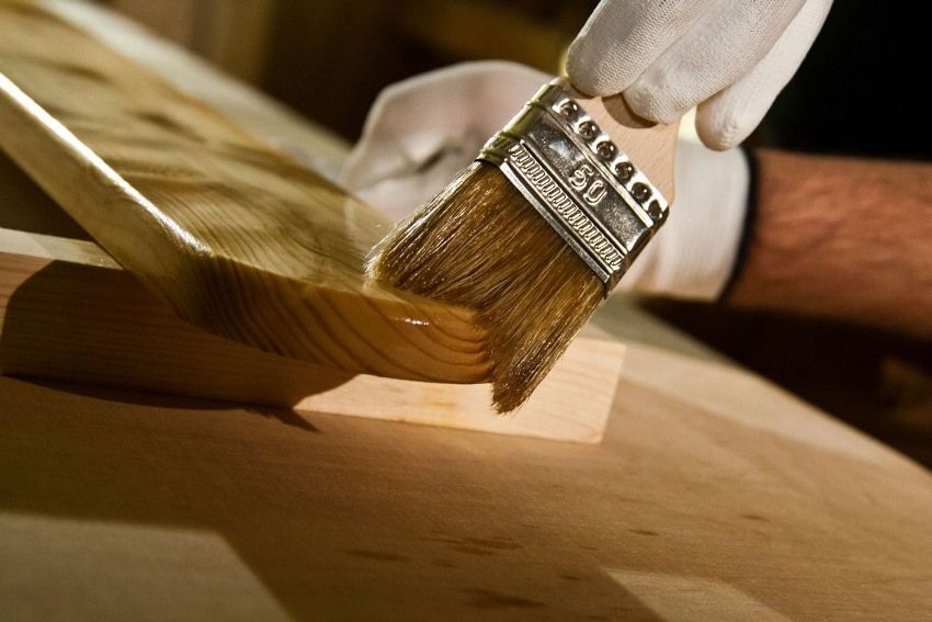 Ochranný prostriedok na drevo pre vnútorné a vonkajšie použitie: ako zvoliť najlepšiu kompozíciu