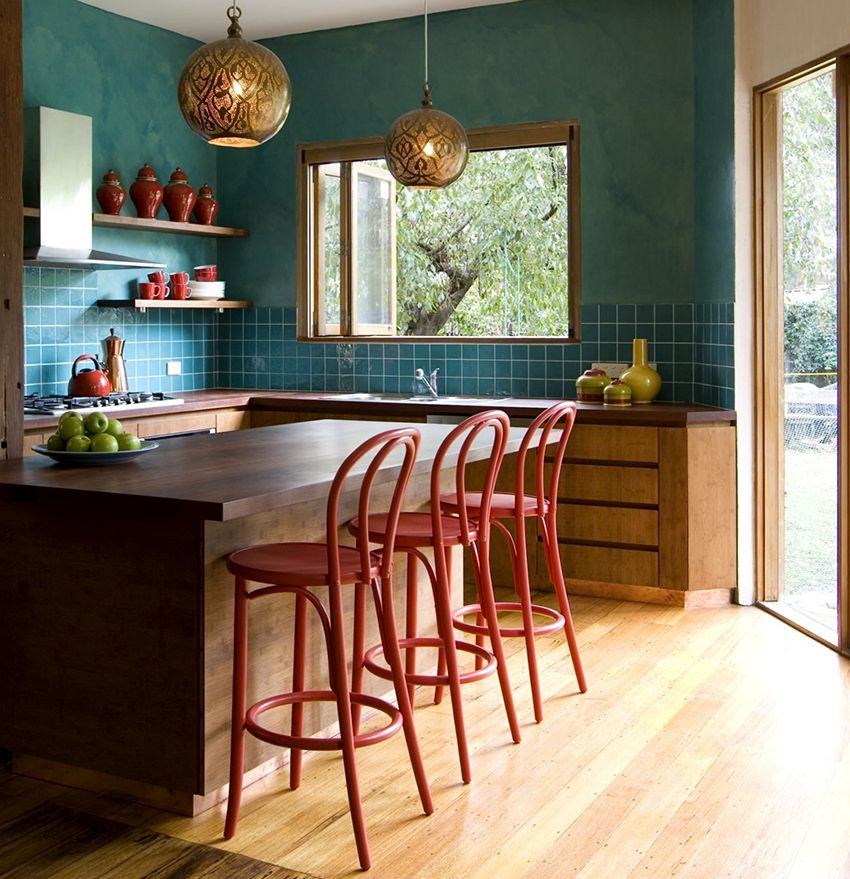 Barový stôl pre kuchyňu: dokonalá kombinácia pracovných a jedálenských priestorov