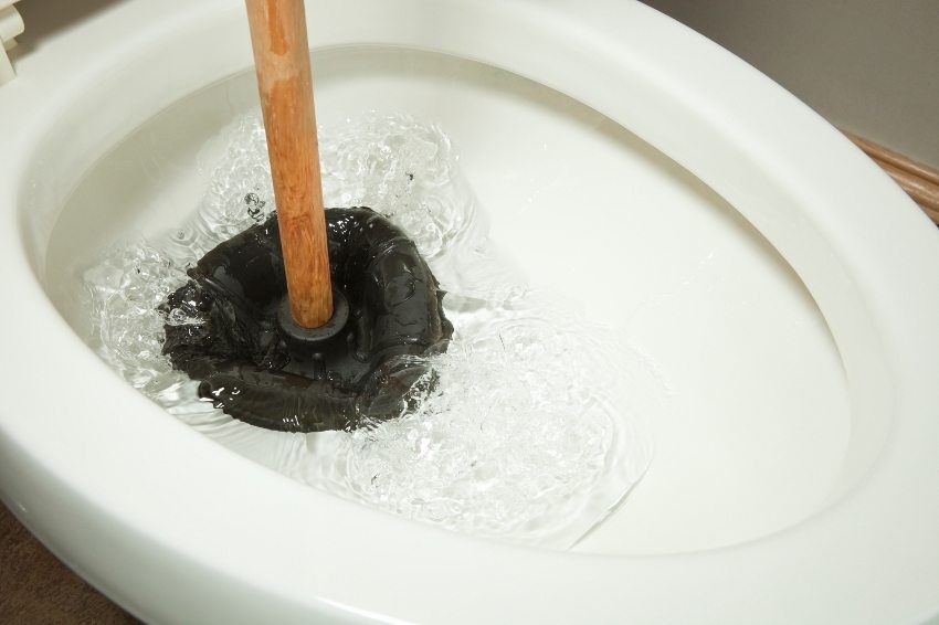 Ako čistiť kanalizačné potrubia doma: metódy a prostriedky