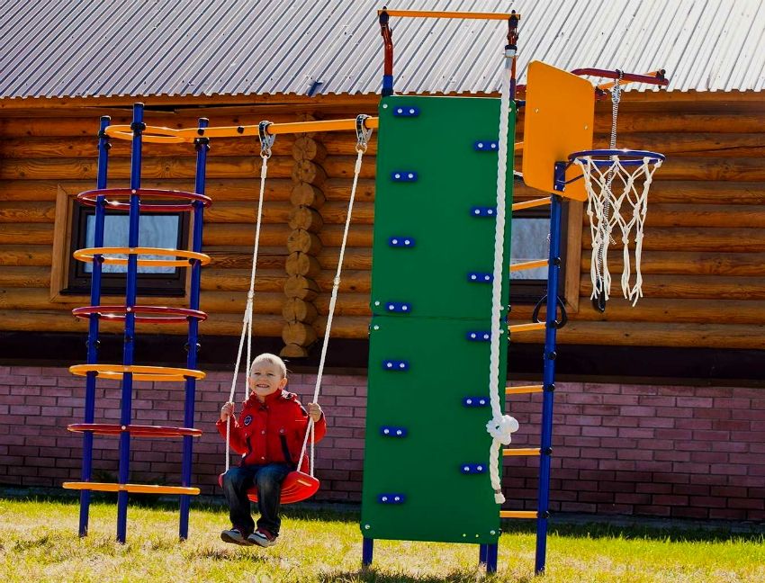 Detský športový areál pre chalupu: miesto pre aktívne dieťa