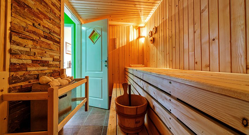 Dvere na vane a sauny: vyberte si modely, ktoré sú odolné voči vlhkosti