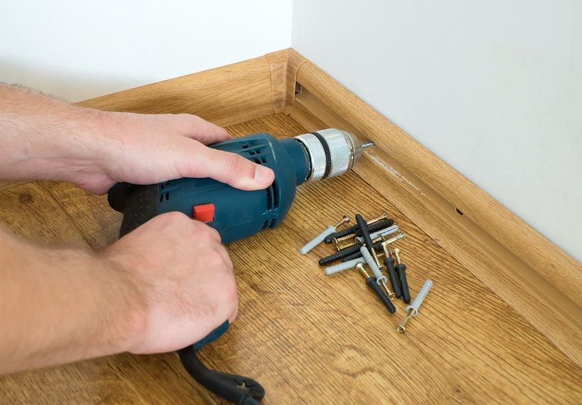 Ako položiť linoleum: pravidlá rezanie a kladenie podlahy