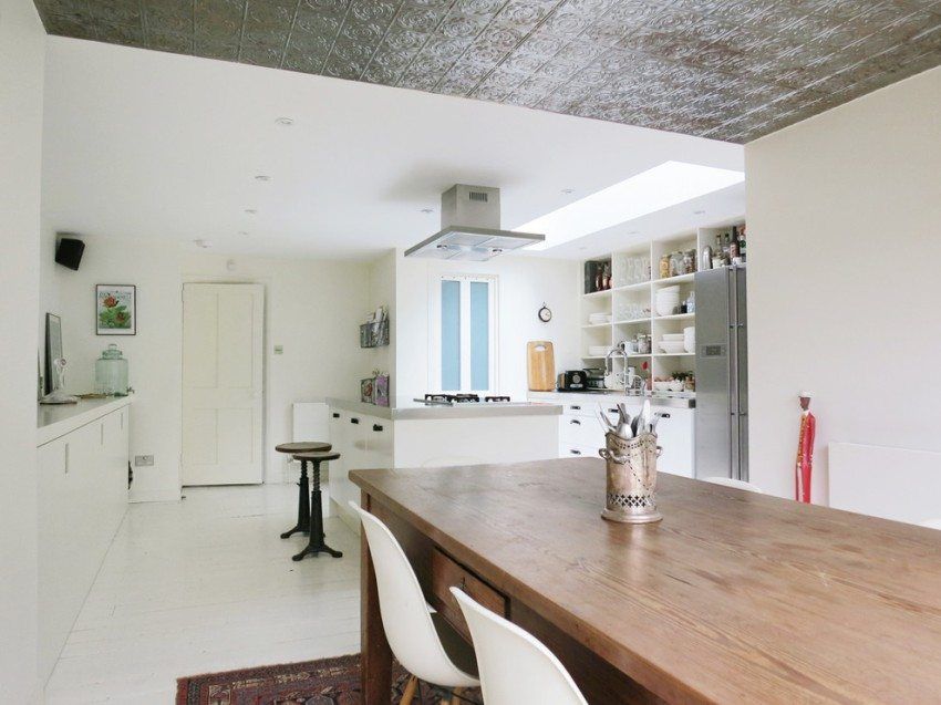 Ktorý strop je lepšie v kuchyni: nápady na fotografovanie pre inšpiráciu