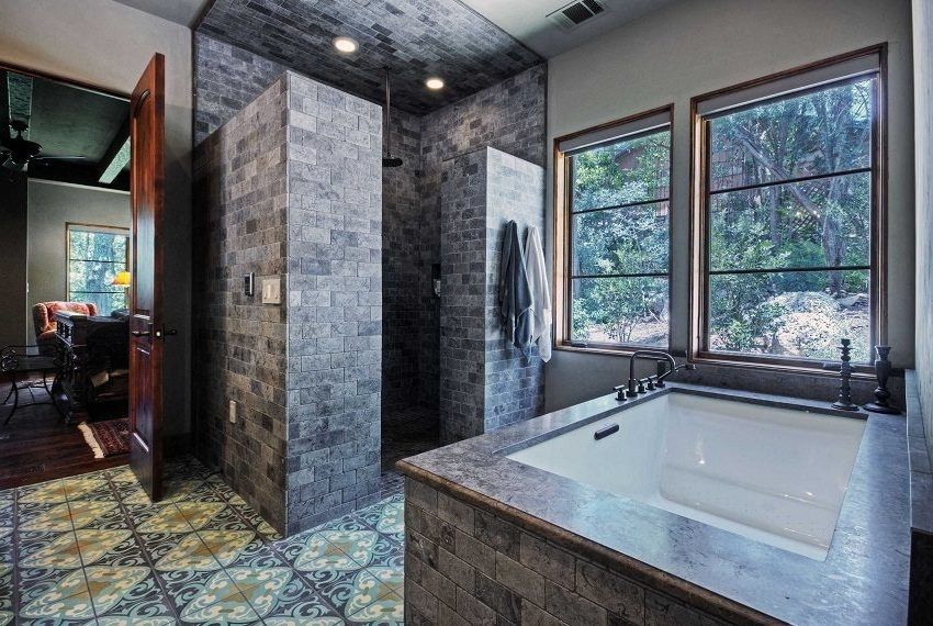 Keramické dlaždice v kúpeľni: dizajn modernej povrchovej úpravy