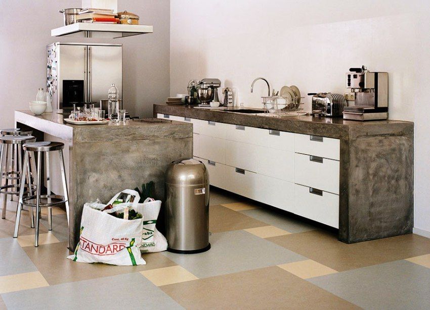 Linoleum pre kuchyňu: vlastnosti povlaku a odporúčania pre výber
