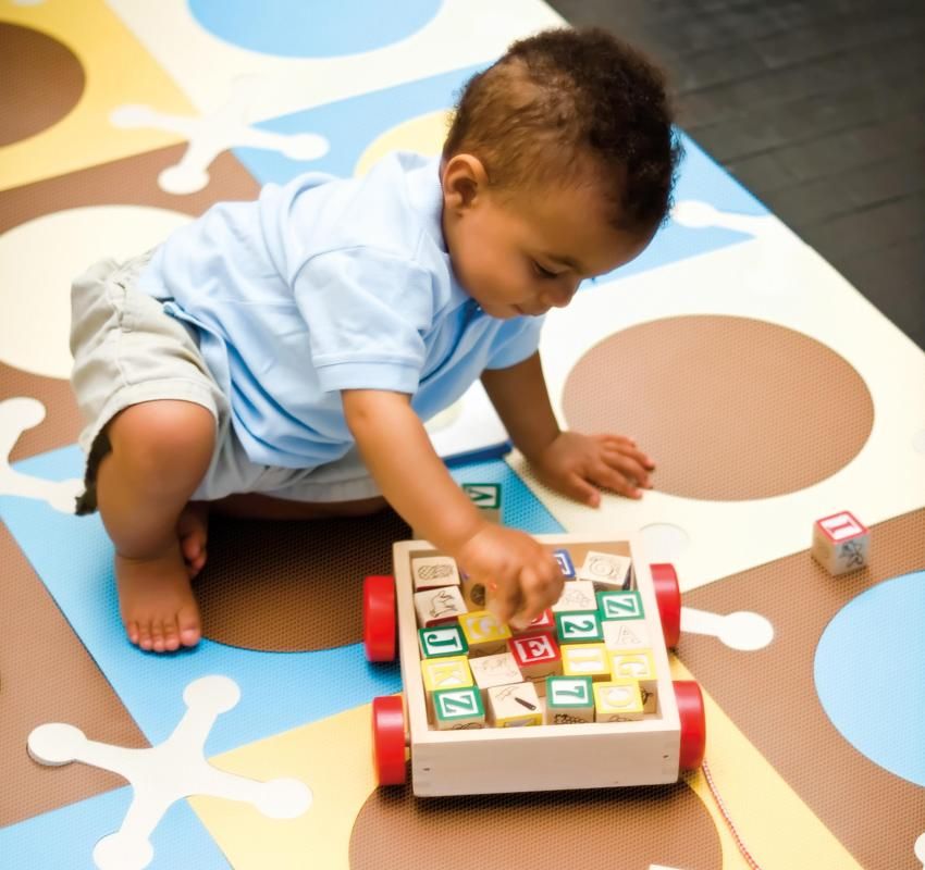 Mäkká podlaha pre detské izby: krásna, pohodlná a bezpečná