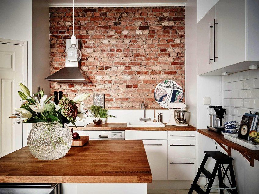 Dekorácia steny v kuchyni: možnosti návrhu, odporúčania pre výber materiálov