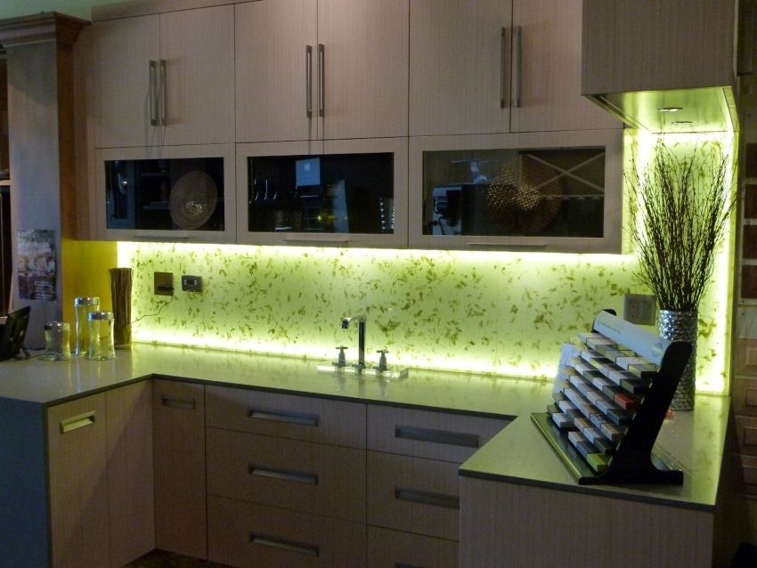 Panely pre kuchyňu: praktický a krásny dizajn stien a zástera