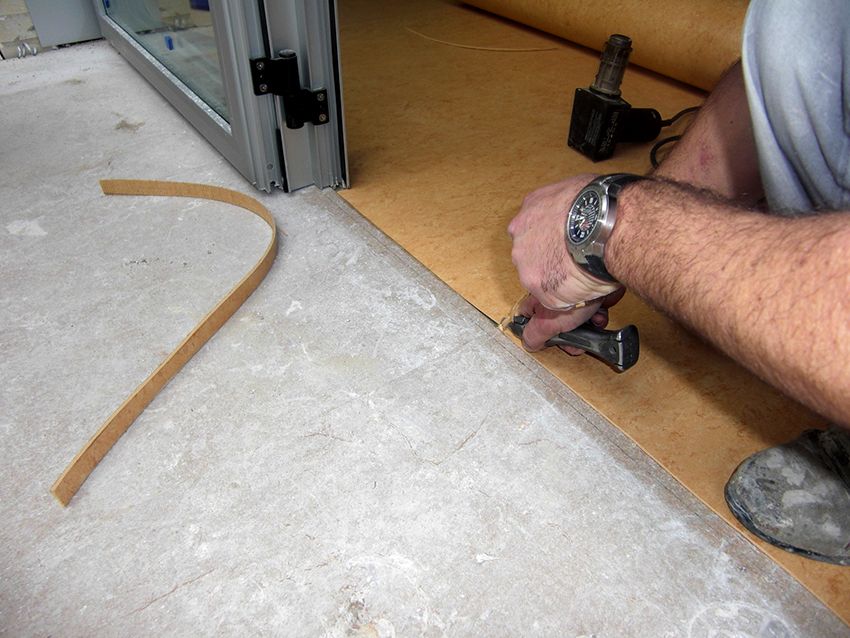 Podlaha pod linoleom na betónovej podlahe: príprava a pokládka