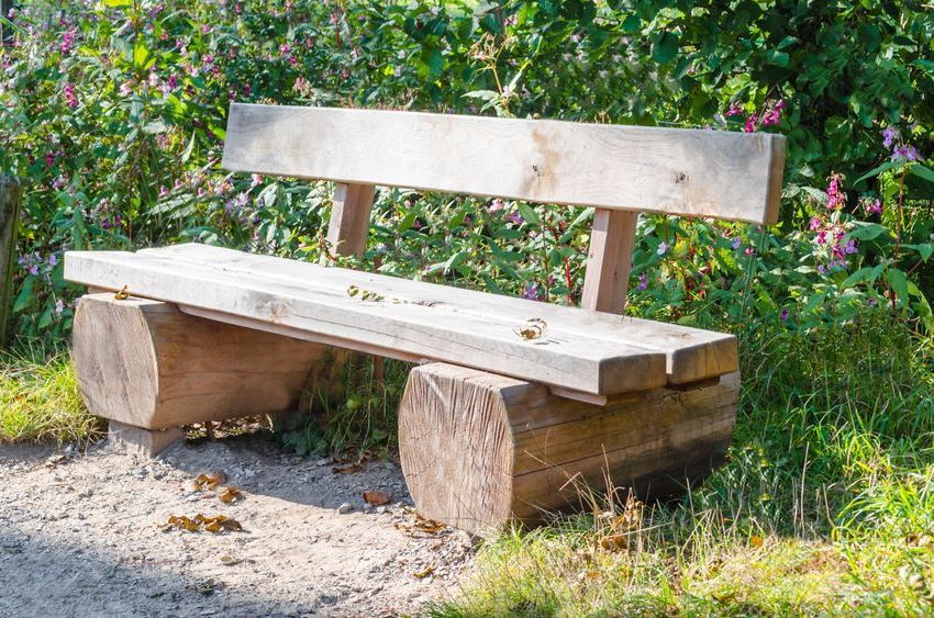 Lavička z dreva so svojimi vlastnými rukami pre záhradu