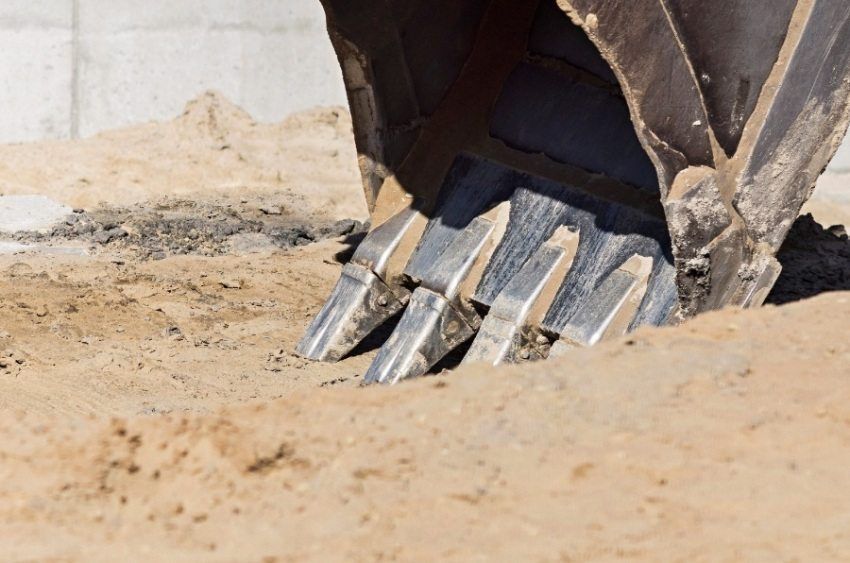 Koľko váži kocka piesku: výpočet materiálu pre stavebné práce