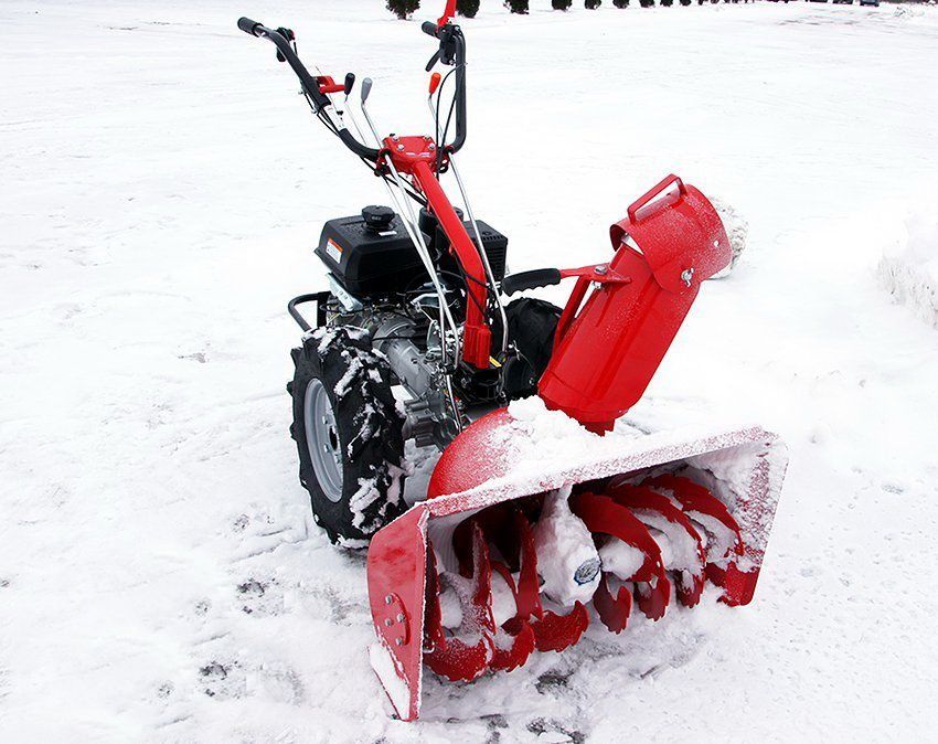 Snehové frézy pre motoblok: princíp prevádzky a základ pre samostavbu