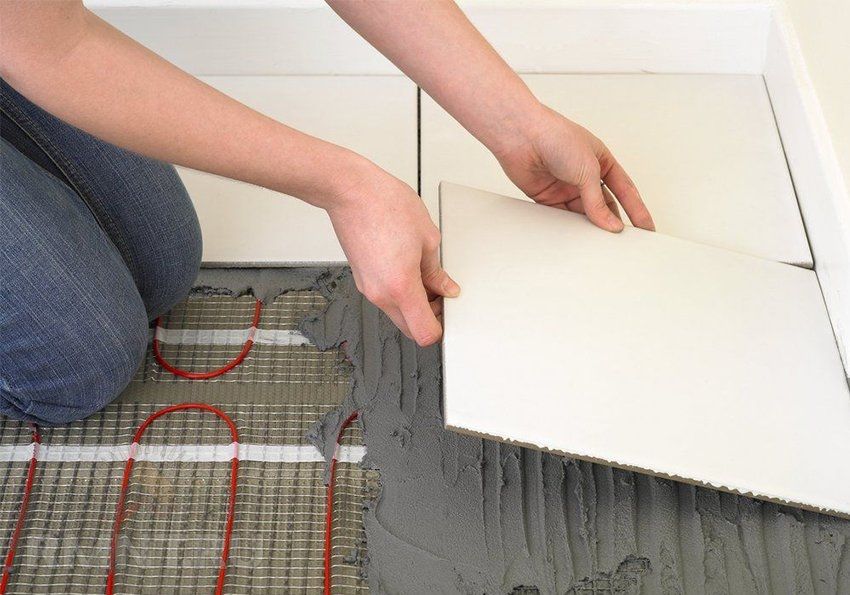 Podlahové vykurovanie pod dlaždice: technológia pre vlastnú inštaláciu systému