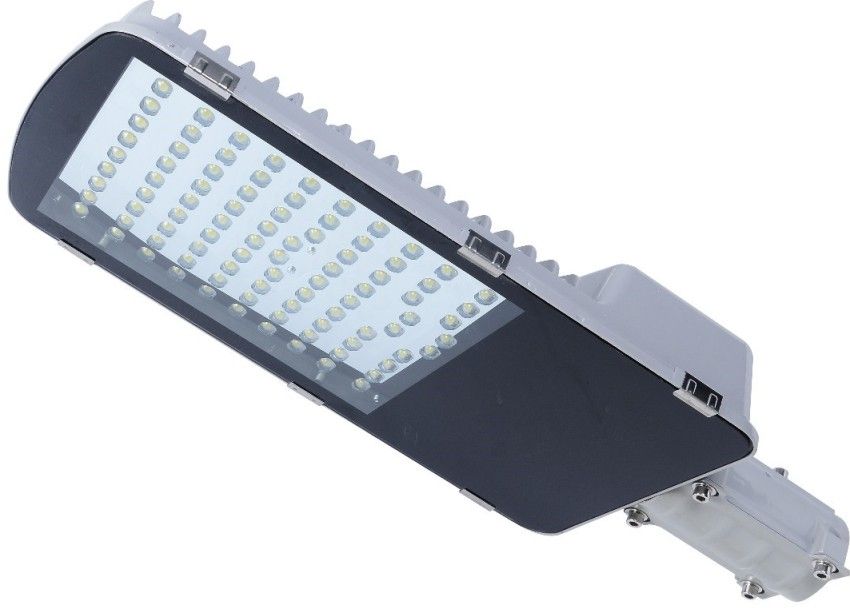 Vonkajšie LED svietidlá na póloch: odolnosť a účinnosť