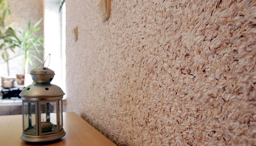 Univerzálny materiál: tekuté tapety, ako ich aplikovať na stenu a na iné povrchy